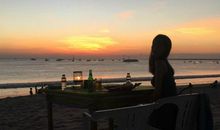 看见那身影我笑了