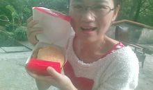 将嘴角轻轻上扬