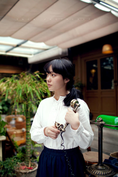 花不年轻