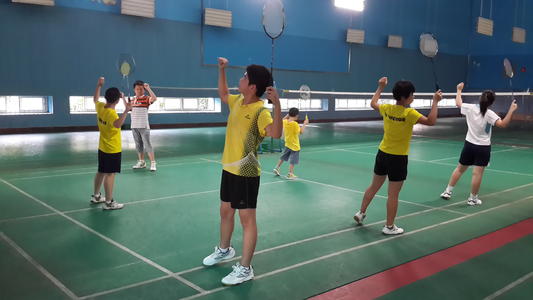 羽毛球训练
