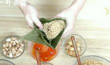 妈妈教我包粽子