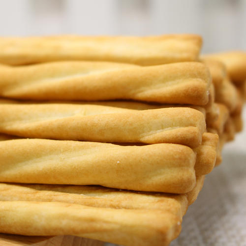 舌头上的饼干
