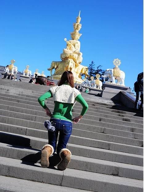 参观峨眉山