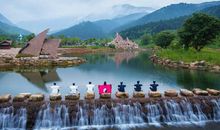 那山、那水、那人