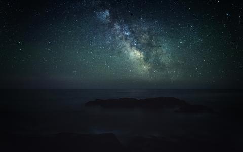 记得那漆黑的夜晚