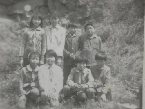 泛黄的旧照片构图