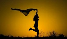 细品人生路上的“曙光”