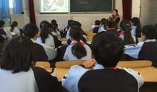 充满笑声的课堂