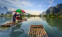 阳朔遇龙河漂流