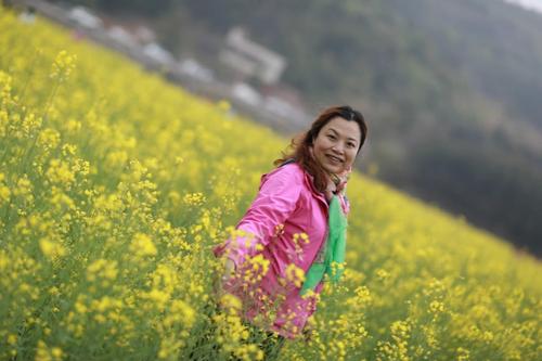 我在刺槐树下等你