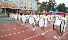 秋雨中的运动会