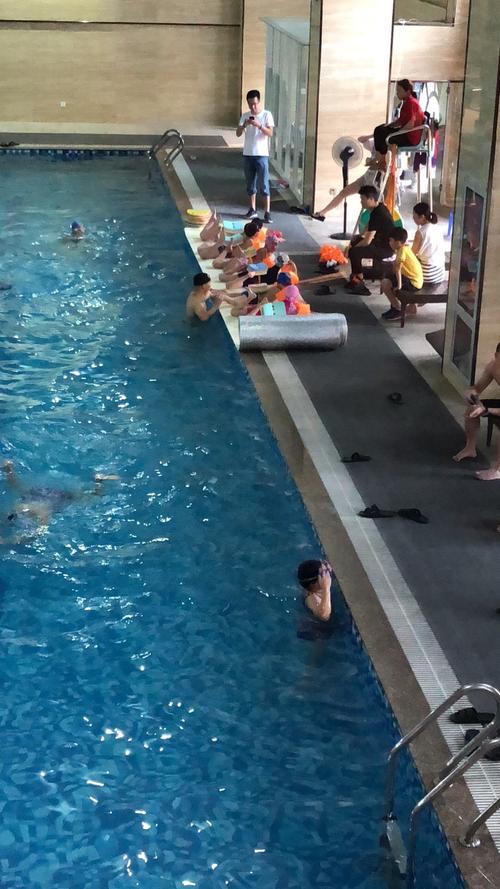 学习游泳的第一天