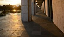 一段阳光成缕成抹的旅程