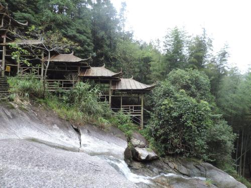 高州仙人洞一日游