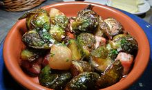 我衔过一枚青橄榄