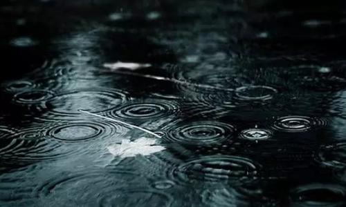 倾盆大雨