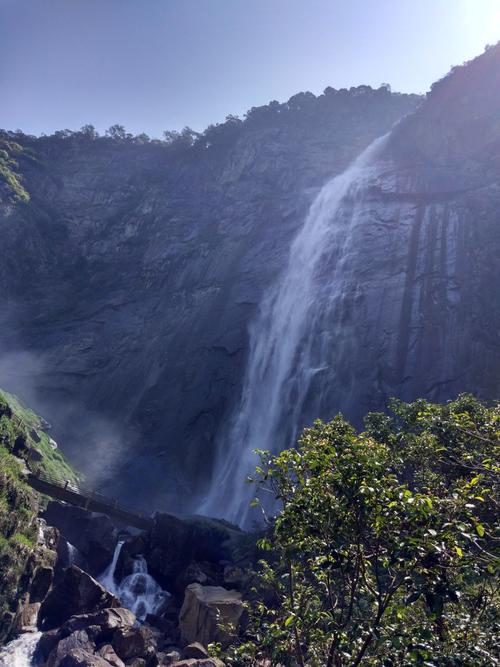 美丽的岱县瀑布