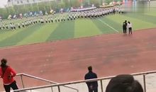 教室里来了个不速之客