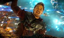 激烈的撞彩蛋比赛