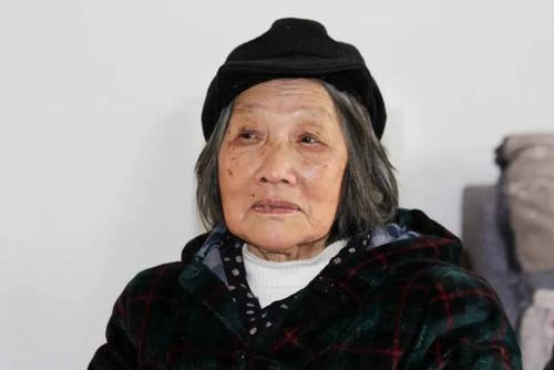 亲爱的奶奶