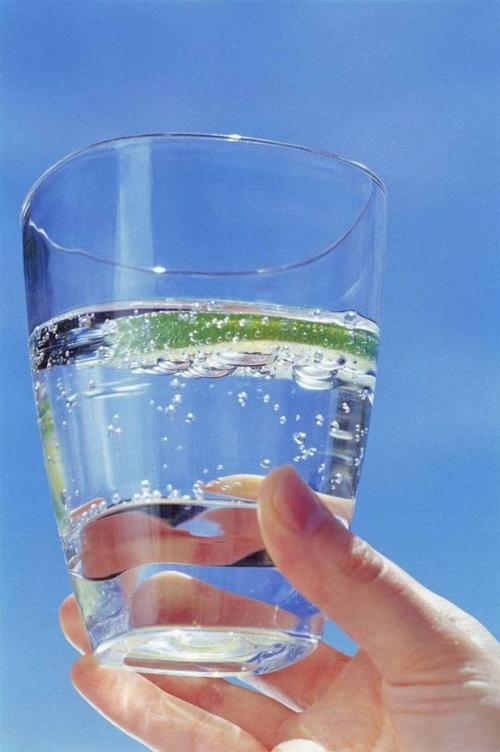 一杯温水如此珍贵