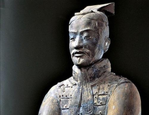 探索古代历史，制作兵马俑