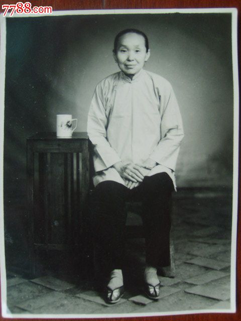 小脚奶奶