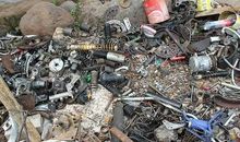 收废旧烂铁的老汉