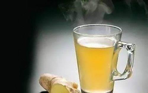 冬季喝一杯温水
