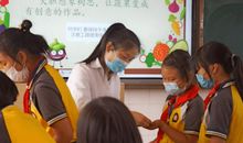 晒晒我们班的老师