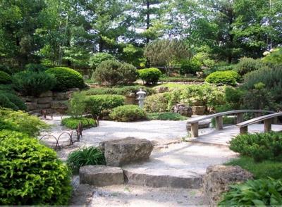 山的庭院