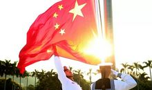 在五星红旗下成长，我很幸福