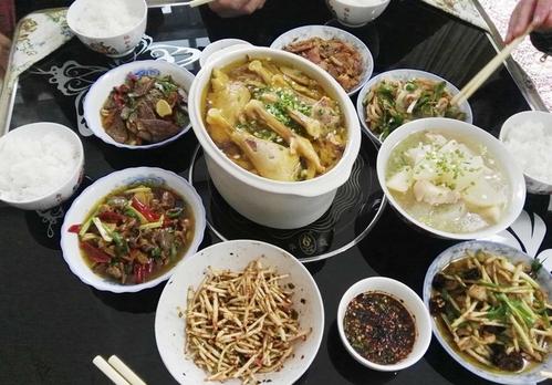 给妈妈煮一道菜