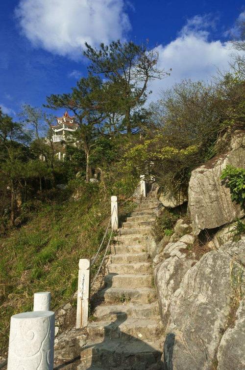 美丽的紫帽山