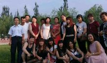 回响在耳边的欢笑声