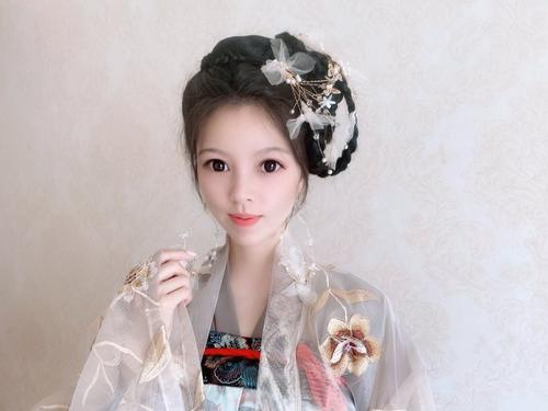 我调皮的小女孩