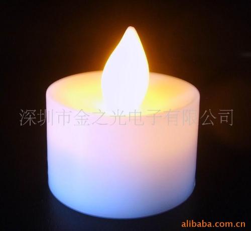 蜡烛和台灯