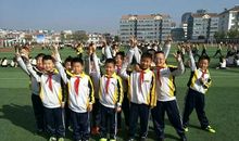 记一次足球比赛六百字