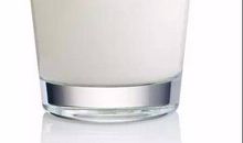 一杯牛奶一份爱