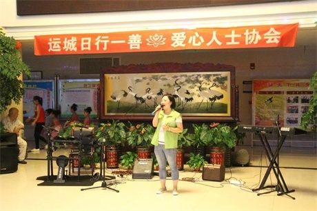 建立文明风格，遏制校园之旅