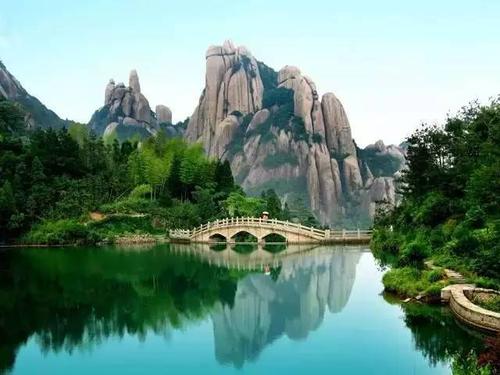 美丽的山