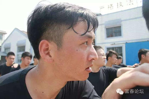 那些坚决的眼睛