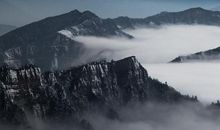 我终于爬过了那座山