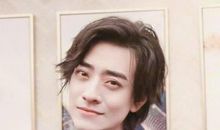 我要为他竖起大拇指