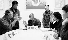 “和事佬”打架