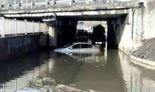 都是大雨惹的祸