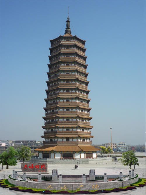 描述建筑物的组成