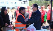 学雷锋爱心活动