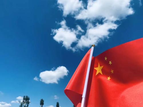 让爱我的人为我感到骄傲