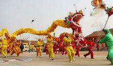 春节舞龙灯